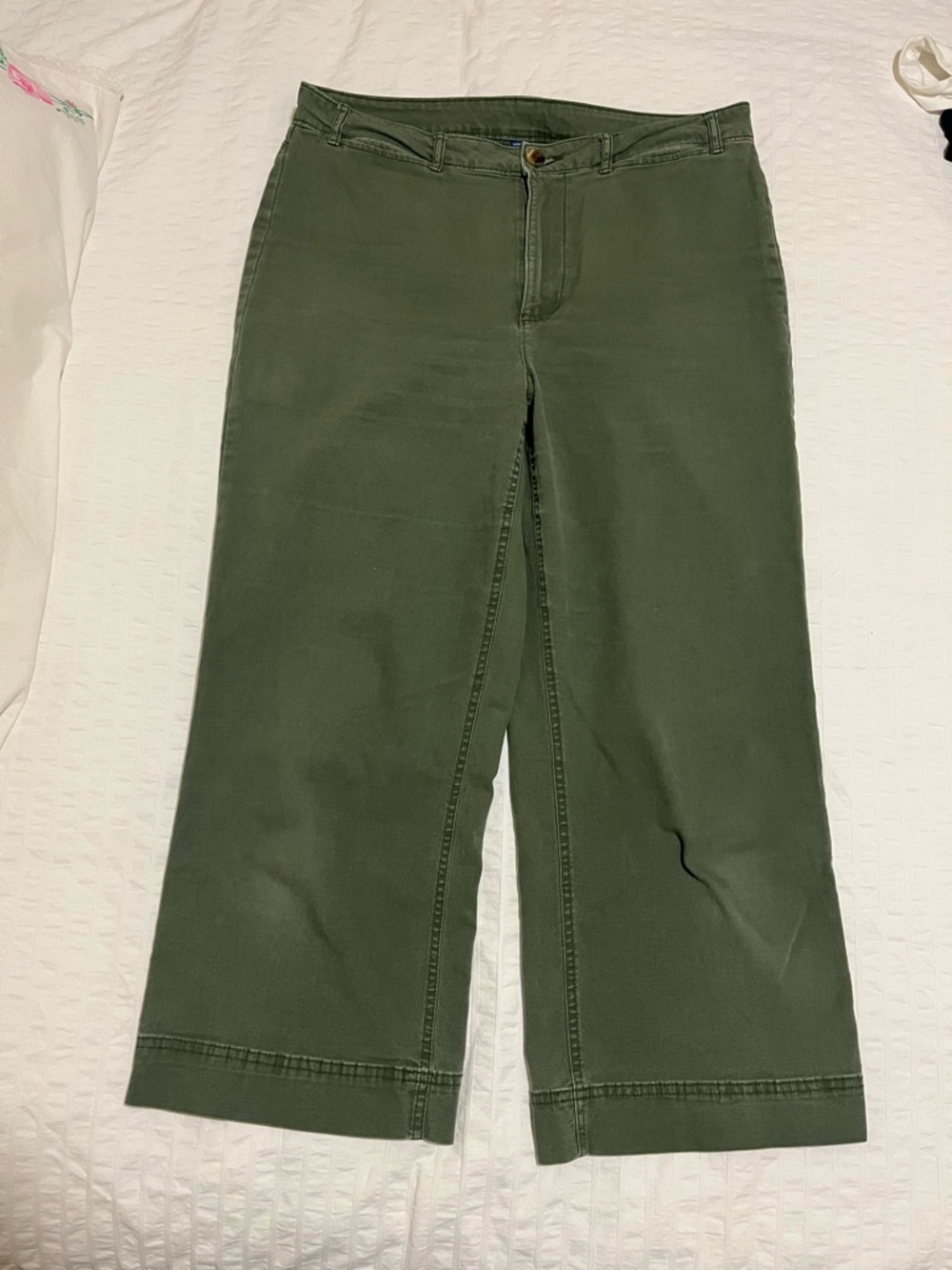 Old Navy Olive Green Wide-Leg Crop Jeans